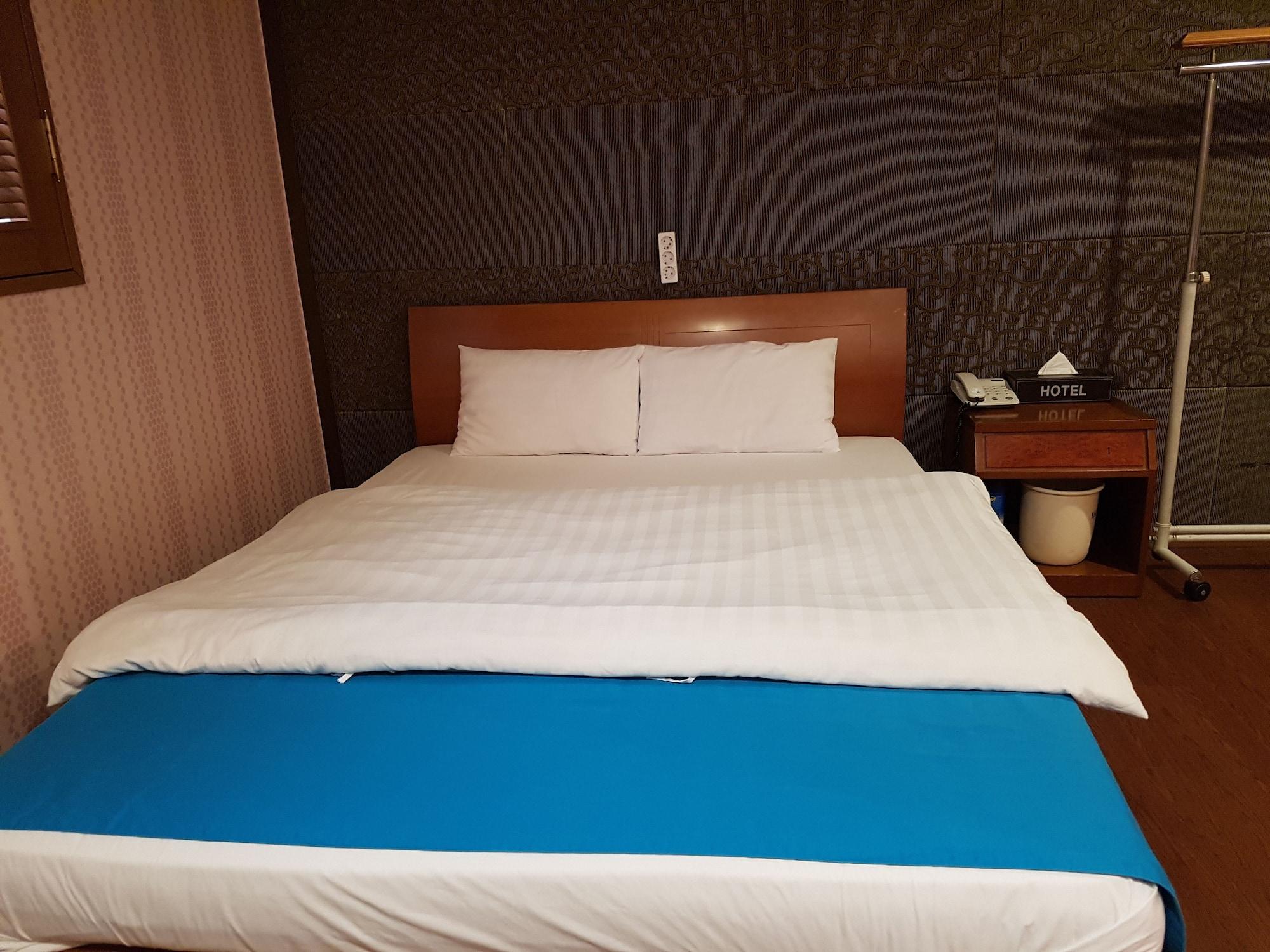 Hotel At Home Seoul Exterior photo