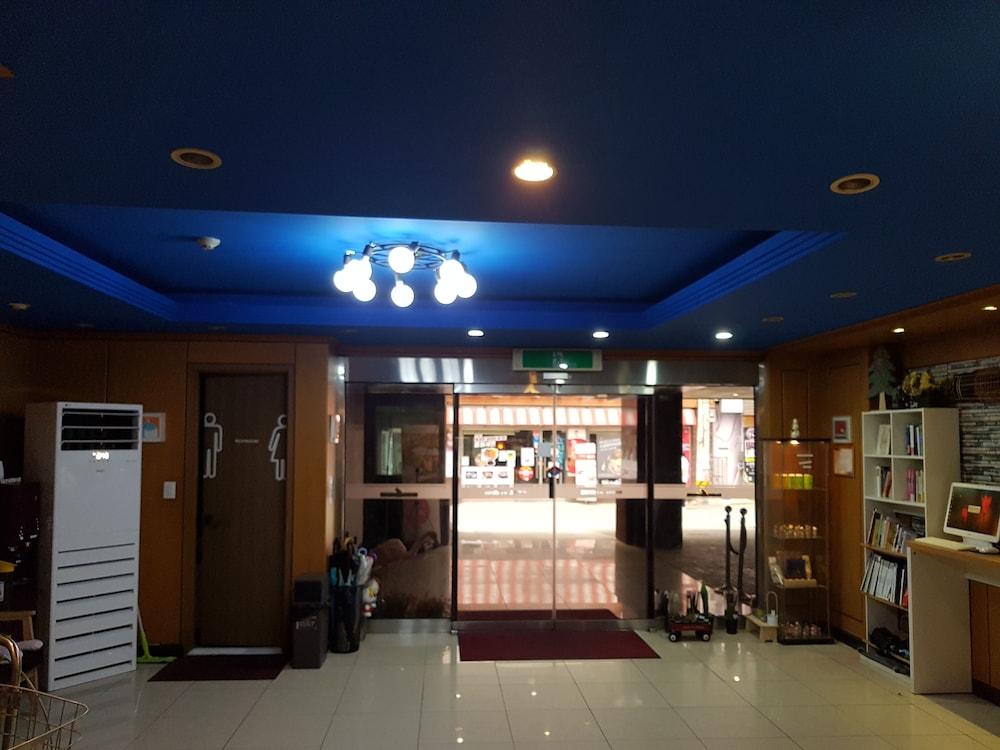 Hotel At Home Seoul Exterior photo