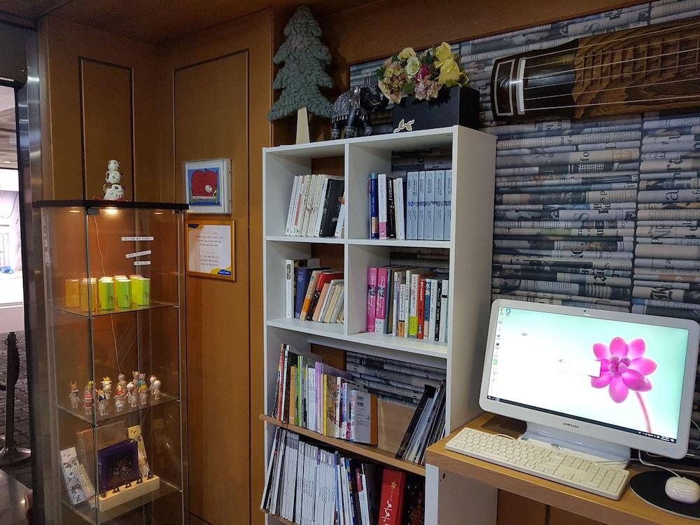 Hotel At Home Seoul Exterior photo